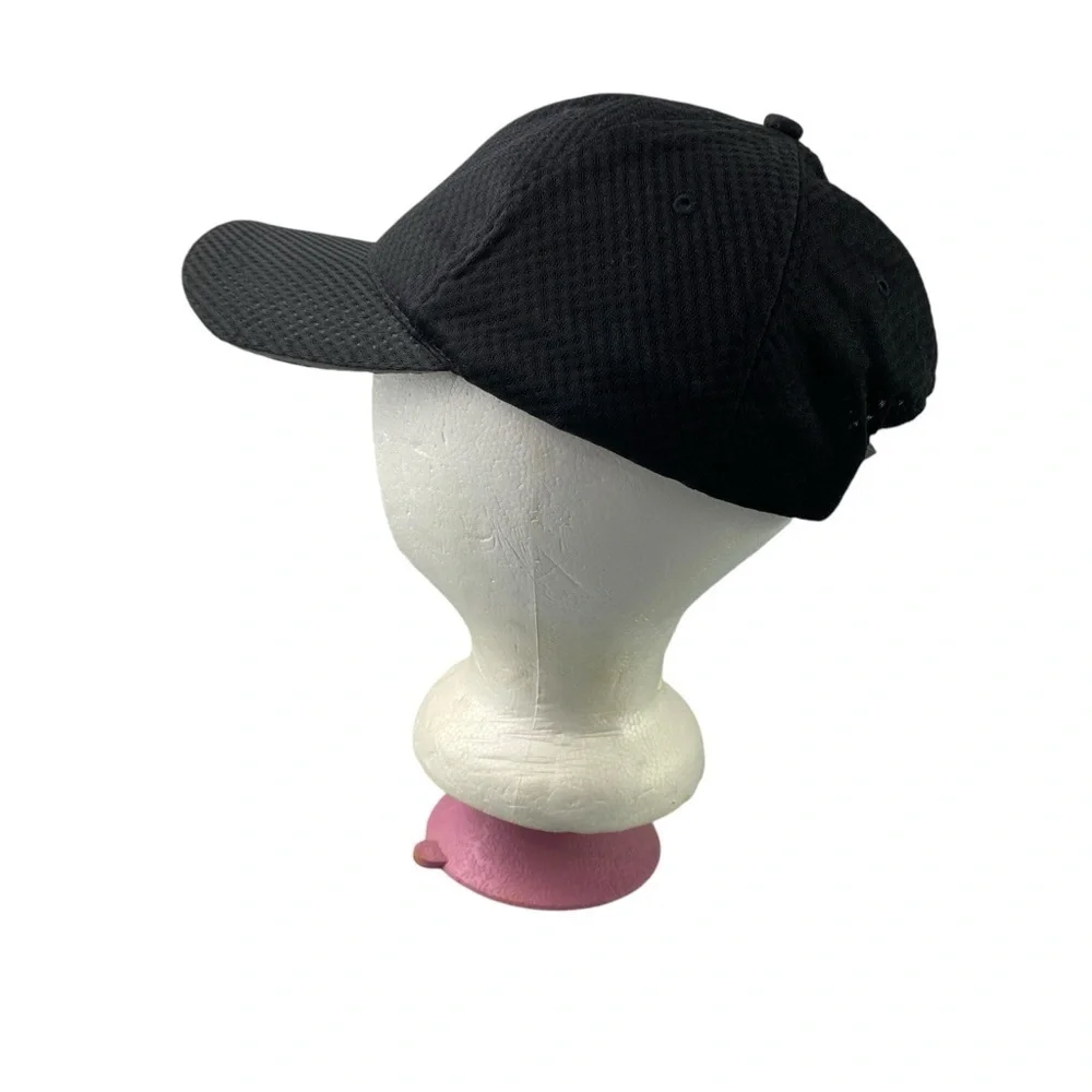 Black athletic vented reflective baseball sporty hat